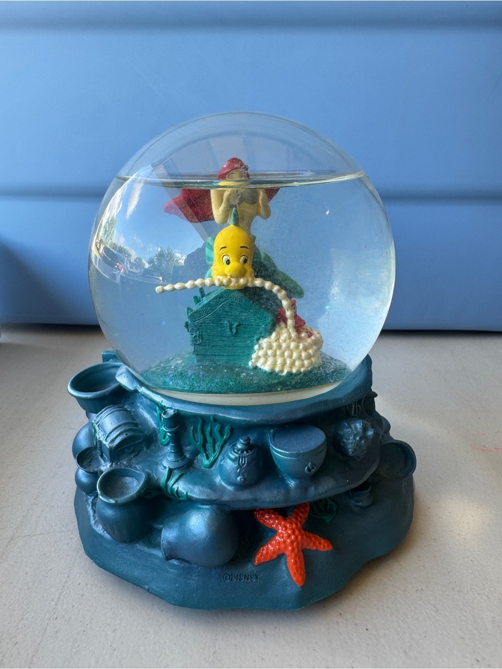 This vintage rare Little Mermaid snow globe. Low water / music box not working